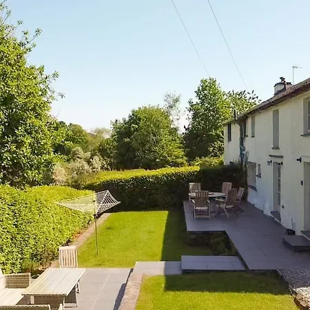 Longcroft בית נופש