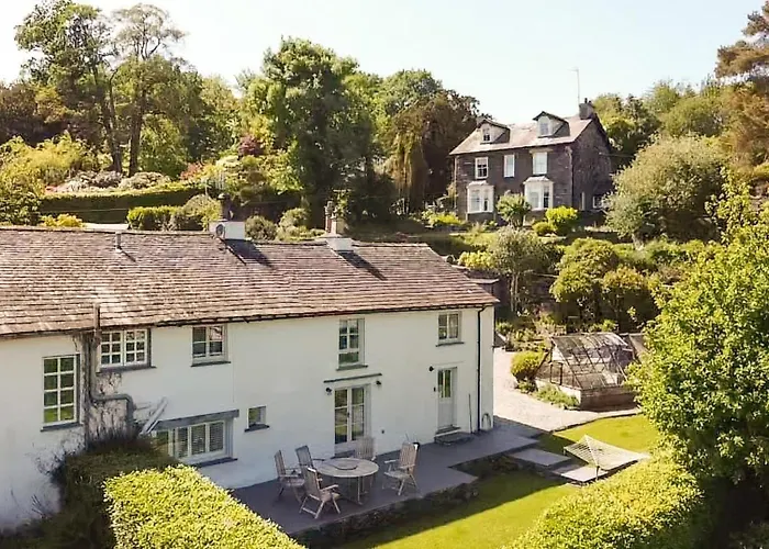 Longcroft * הוקסהד